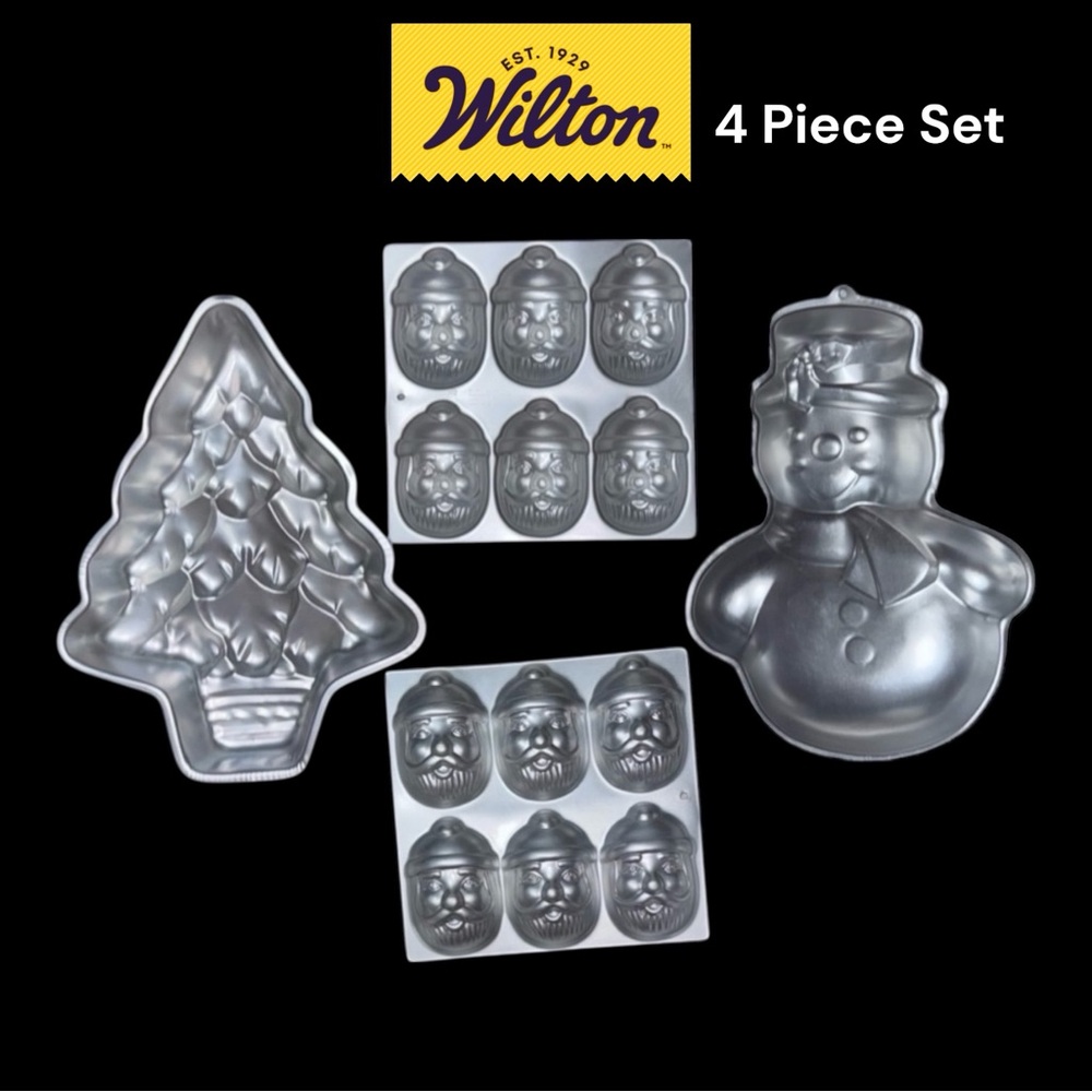 Wilton (EUC) Set of 4 Christmas Cake Pans